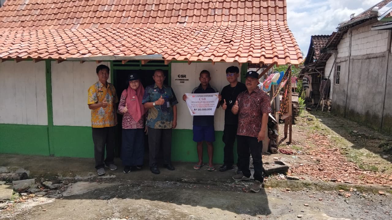 Penerima CSR Rumah Tidak Layak Huni (RTLH) dari PT Pungkook